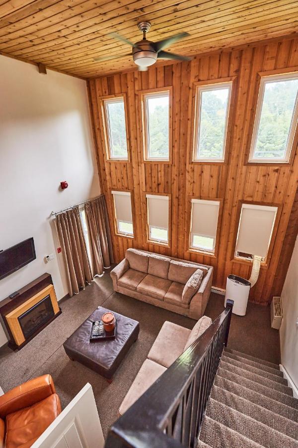 3 Pines Lodge Muskoka هانتسفيل المظهر الخارجي الصورة