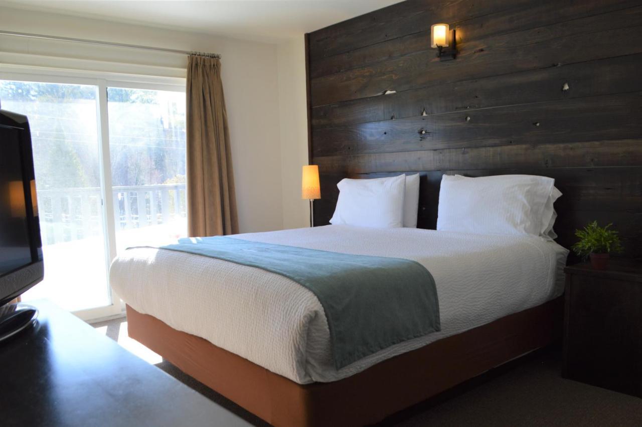 3 Pines Lodge Muskoka هانتسفيل المظهر الخارجي الصورة