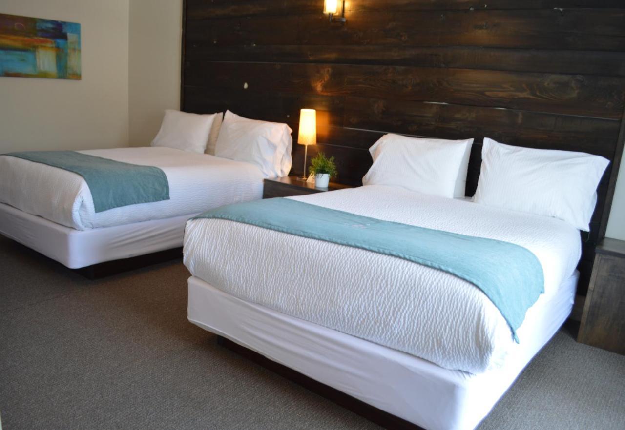 3 Pines Lodge Muskoka هانتسفيل المظهر الخارجي الصورة