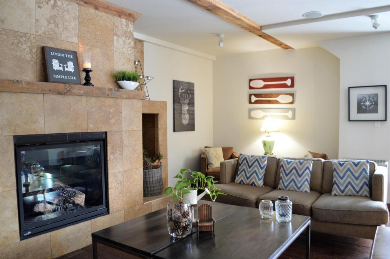 3 Pines Lodge Muskoka هانتسفيل المظهر الخارجي الصورة