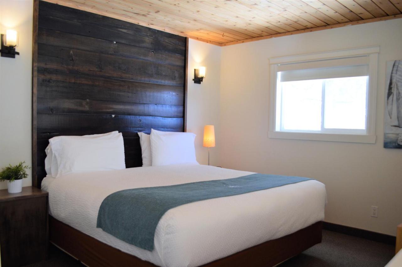 3 Pines Lodge Muskoka هانتسفيل المظهر الخارجي الصورة