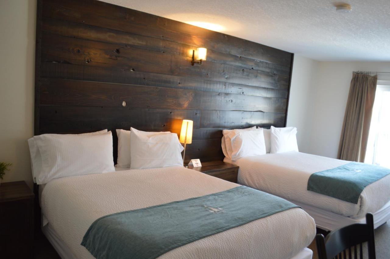 3 Pines Lodge Muskoka هانتسفيل المظهر الخارجي الصورة