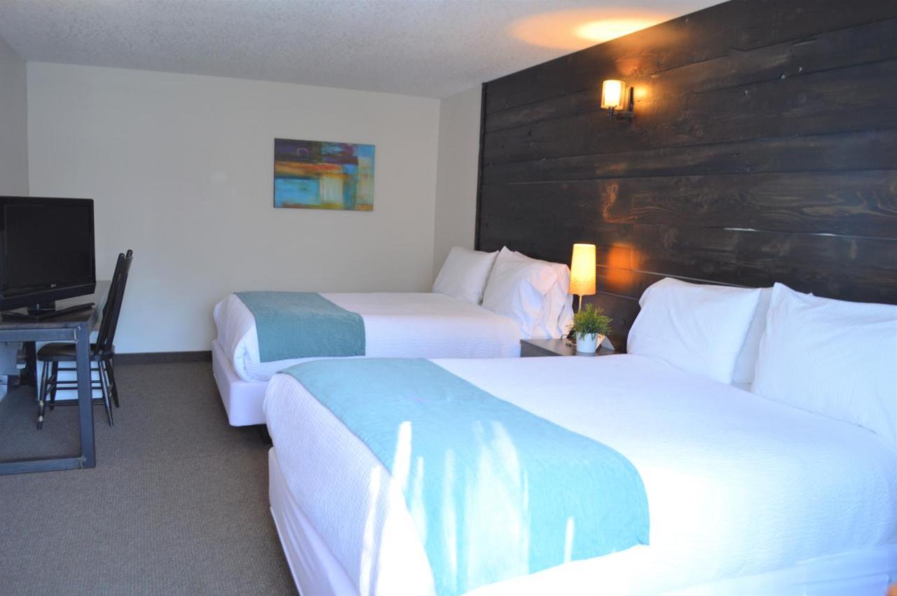 3 Pines Lodge Muskoka هانتسفيل المظهر الخارجي الصورة
