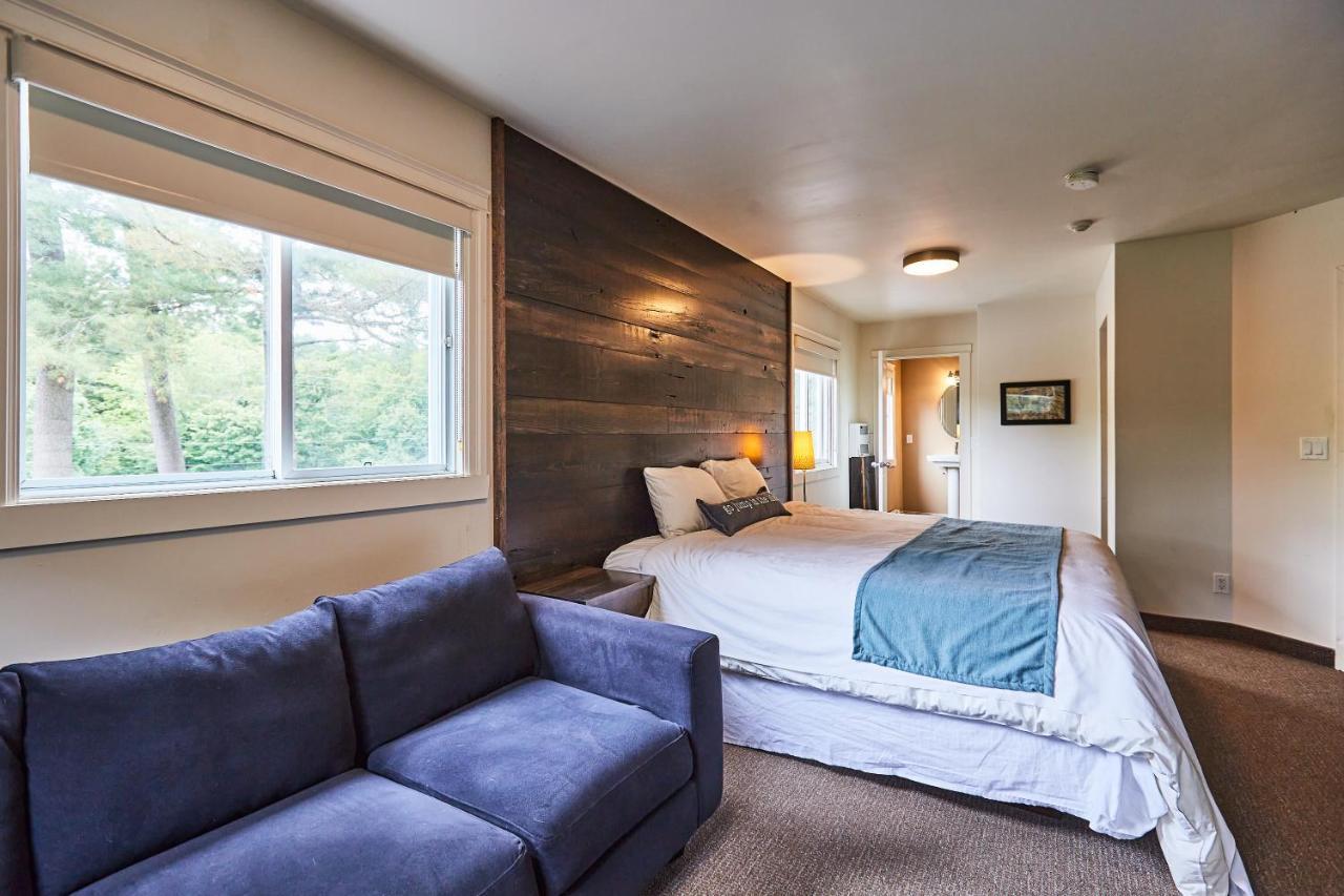 3 Pines Lodge Muskoka هانتسفيل المظهر الخارجي الصورة