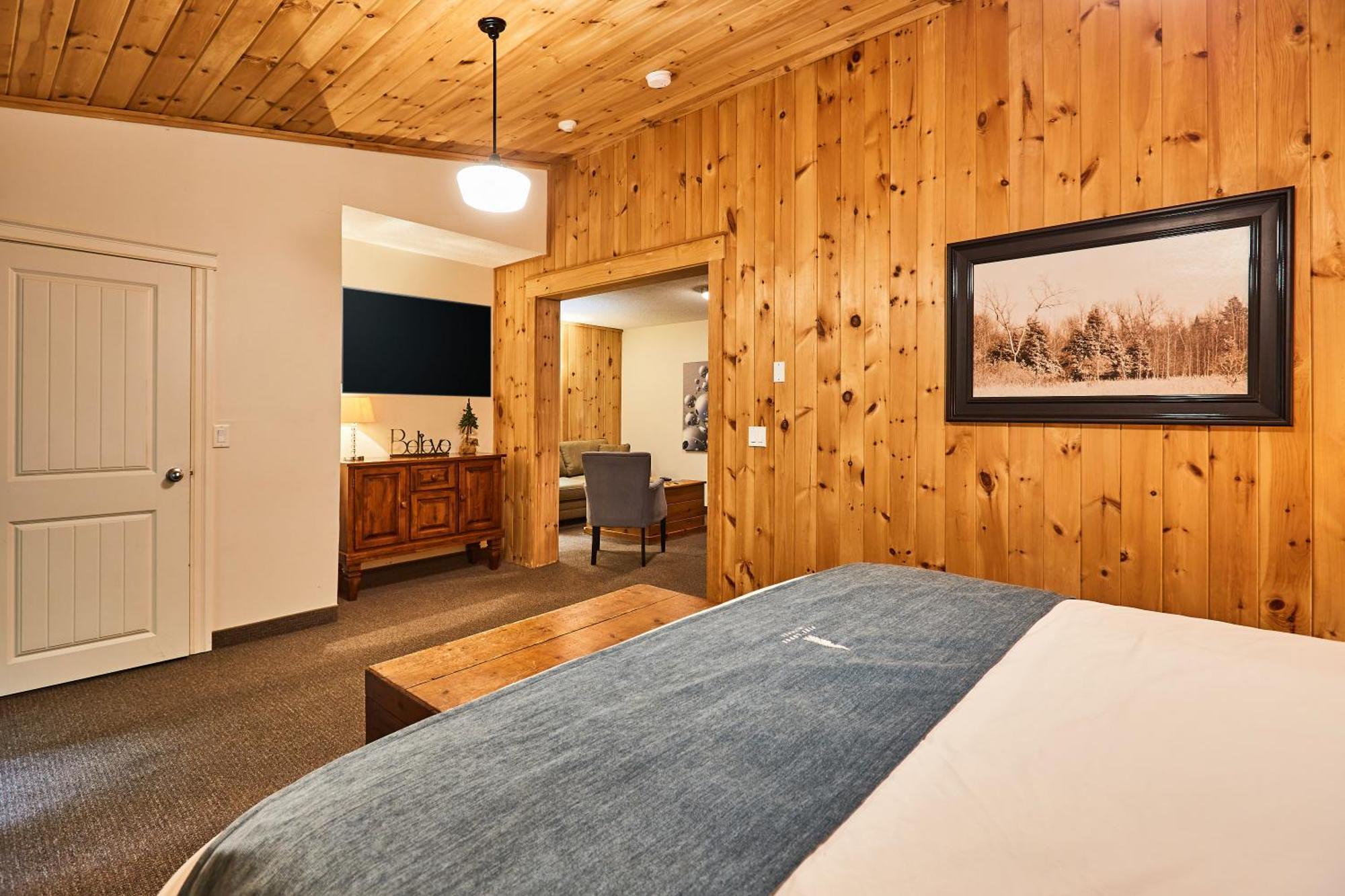 3 Pines Lodge Muskoka هانتسفيل المظهر الخارجي الصورة