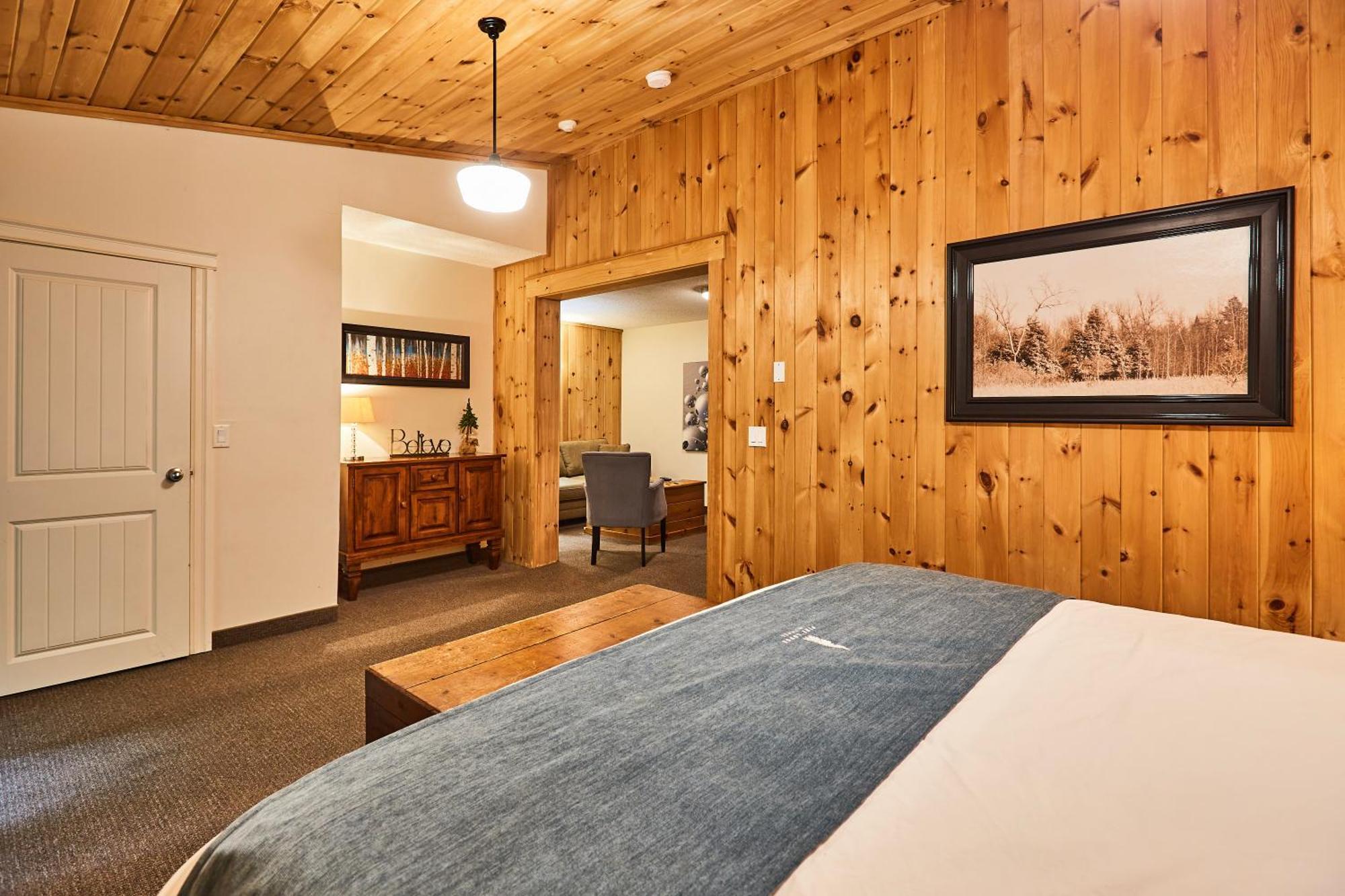 3 Pines Lodge Muskoka هانتسفيل المظهر الخارجي الصورة